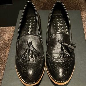 Black Leather Oxford Loafers with Tassels